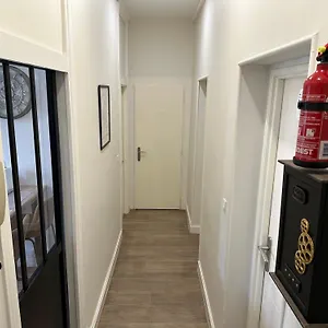 https://grand-appartement-moderne-tout-quip-avec-jardin.hotels-rhonealpes.com